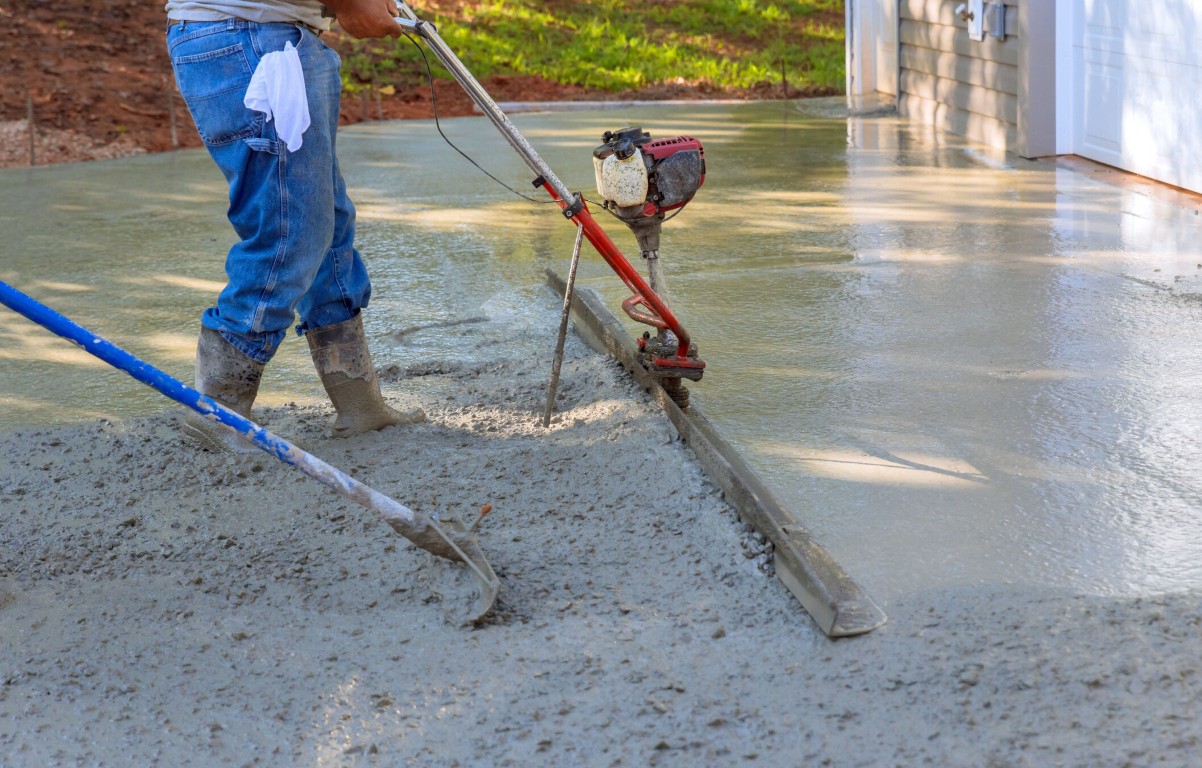Professional concrete finishing equipment in La Mesa, CA